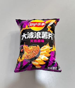LAY'S 火鸡面味大 波浪薯片 70G